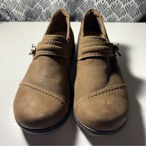 Clarks Collection Brown Leather Comfort Slip-On Shoes Women’s 6 New